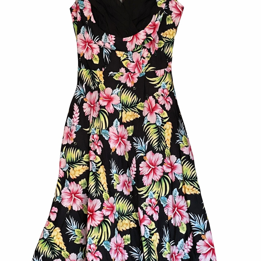 🟢Black Hawaiian Floral Fit & Flare Dress – Size Small – Retro Pinup Hell Bunny